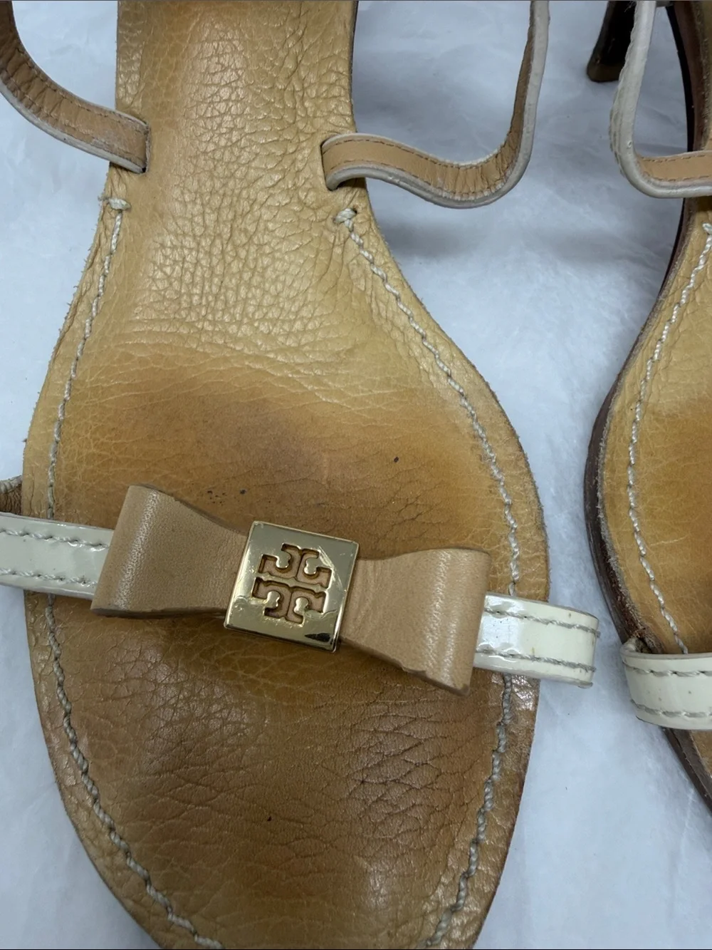 Tory Burch Kailey Size 9 Beige Patent Leather Slingback Sandals